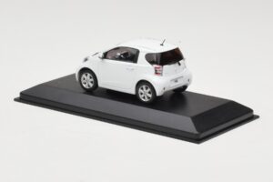 Toyota iQ Blanco Minichamps 1:43 TOYOTA009 Metal - imagen 3 de 4