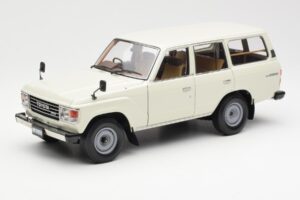 Toyota Land Cruiser J60 Blanco Kyosho 1:18 08956W Metal