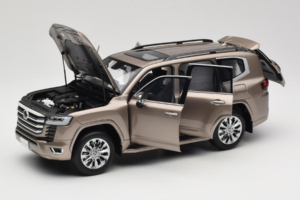 Toyota Land Cruiser LC300 ZX Oro LCD 1:18 LCD18013-ZX-GO Metal - imagen 2 de 8