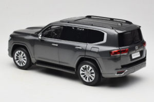Toyota Land Cruiser LC300 ZX Gris LCD 1:18 LCD18013-ZX-GR Metal - imagen 7 de 8