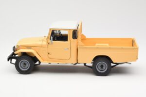 Toyota Land Cruiser Pickup Beige Kyosho 1:18 08958BE Metal - imagen 4 de 8