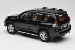 Toyota Land Cruiser Prado J150 Negro Paudi Model 1:18 623132-BK Metal - imagen 7 de 8