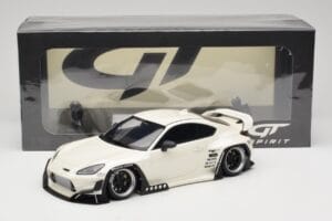 Toyota Pandem GR86 ZN8 Crystal White GT Spirit 1:18 GT498 Resina - imagen 6 de 6