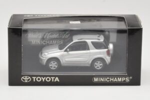 Toyota RAV4 XA20 Plata Interior Claro Minichamps 1:43 31434205 Metal - imagen 4 de 4