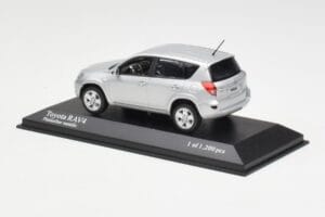 Toyota RAV4 XA30 Plata Minichamps 1:43 400166570 Metal - imagen 3 de 4