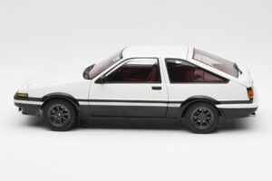 Toyota Sprinter Trueno AE86 New Initial D Movie Legend 1 AUTOart 1:18 78798 Metal - imagen 4 de 8