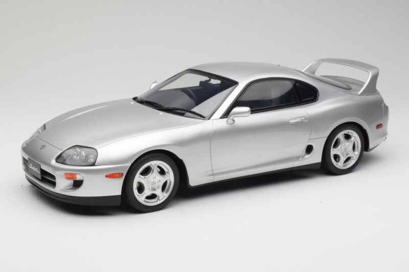 Toyota Supra A80 Plata Kyosho 1:12 KSR12006S Resina