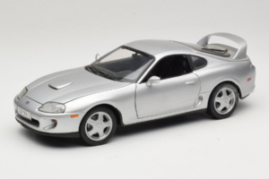 Toyota Supra A80 Plata Kyosho 1:18 8847 Metal