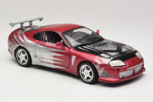 Toyota Supra A80 Fast & Furious Morado Plateado ERTL 1:18 33708 Metal - imagen 4 de 6