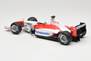 Toyota TF102 #25 A. McNish Panasonic Toyota Racing Showcar 2002 Minichamps 1:18 103020075 Metal - imagen 5 de 6