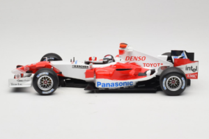 Toyota TF105 #16 J. Trulli Panasonic Toyota Racing 2005 Minichamps 1:18 100050016 Metal - imagen 3 de 7