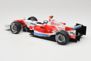 Toyota TF105 #16 J. Trulli Panasonic Toyota Racing 2005 Minichamps 1:18 100050016 Metal - imagen 5 de 7