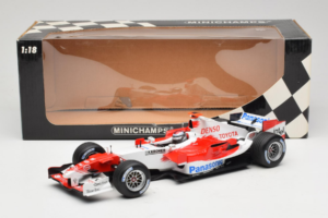 Toyota TF105 #16 J. Trulli Panasonic Toyota Racing 2005 Minichamps 1:18 100050016 Metal - imagen 7 de 7
