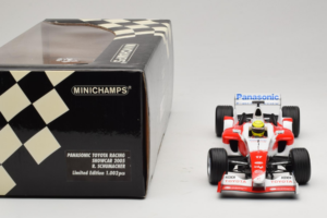 Toyota TF105 #17 R. Schumacher Panasonic Toyota Racing Showcar 2005 Minichamps 1:18 100050087 Metal - imagen 6 de 7