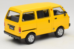Toyota TJ110 Tianjin Huali Amarillo OEM 1:18 TOYOTA014 Metal - imagen 3 de 8