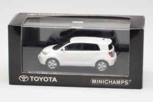 Toyota Urban Cruiser Blanco Minichamps 1:43 400166960 Metal - imagen 2 de 3
