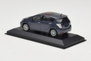Toyota Verso Grey Metallic Minichamps 1:43 TOYOTA011 Metal - imagen 3 de 4