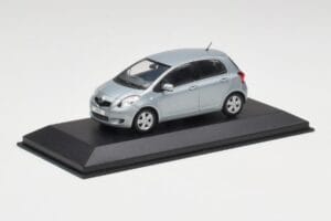Toyota Yaris Mk2 Glacier Azul Minichamps 1:43 TOYOTA001 Metal - imagen 2 de 4