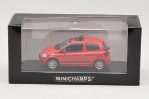 Toyota Yaris TS Rojo Minichamps 1:43 430166062 Metal - imagen 4 de 4