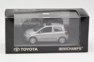 Toyota Yaris XP10 TS Gris Minichamps 1:43 TOYOTA007 Metal - imagen 2 de 3