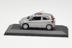 Toyota Yaris XP10 TS Gris Minichamps 1:43 TOYOTA007 Metal
