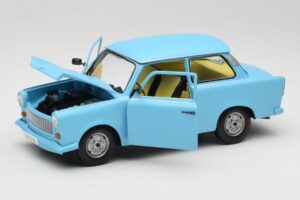 Trabant 601 Azul Sun Star 1:18 4290 Metal - imagen 2 de 8