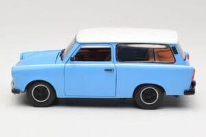 Trabant 601 Familiar Azul Sun Star 1:18 4272 Metal - imagen 4 de 8
