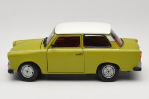 Trabant 601 Verde Sun Star 1:18 4289 Metal - imagen 4 de 8