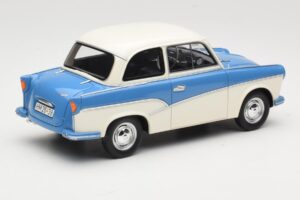 Trabant P50 Azul Claro Crema BoS Models 1:18 BOS035 Resina - imagen 2 de 6