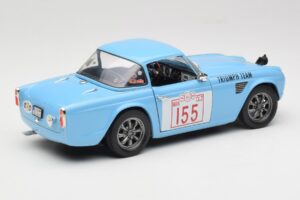 Triumph TR4 Rally Car Revell 1:18 8773 Metal - imagen 3 de 8