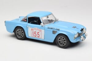 Triumph TR4 Rally Car Revell 1:18 8773 Metal - imagen 6 de 8