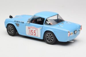 Triumph TR4 Rally Car Revell 1:18 8773 Metal - imagen 7 de 8