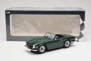 Triumph TR6 PI Verde Oscuro Minichamps 1:18 155132030 Metal - imagen 6 de 6