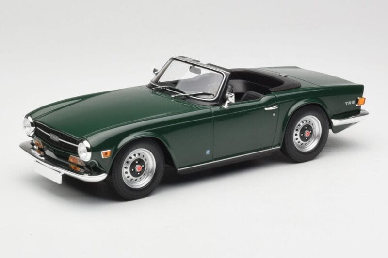 Triumph TR6 PI Verde Oscuro Minichamps 1:18 155132030 Metal