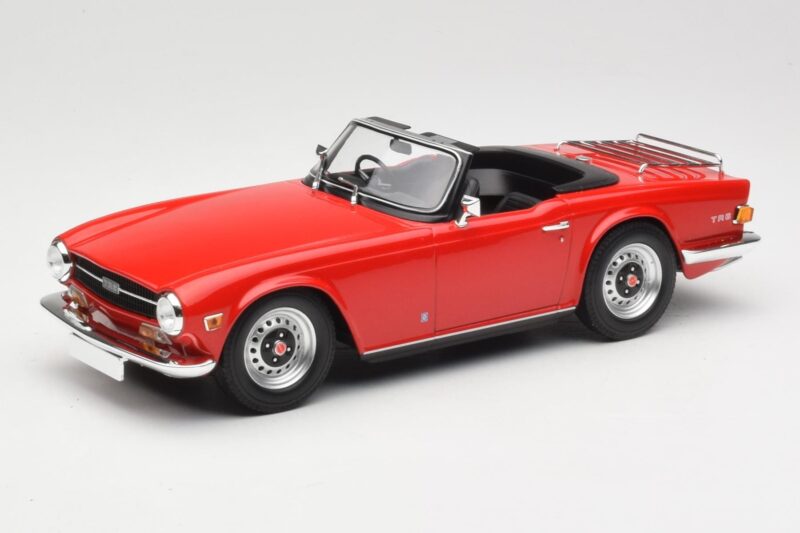 Triumph TR6 PI Rojo Minichamps 1:18 155132031 Metal