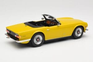 Triumph TR6 RHD Amarillo Minichamps 1:18 155132034 Metal - imagen 2 de 6