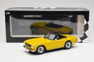 Triumph TR6 RHD Amarillo Minichamps 1:18 155132034 Metal - imagen 6 de 6