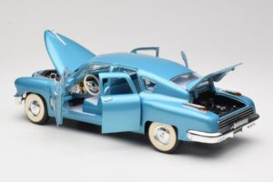 Tucker Torpedo Azul Road Signature 1:18 92268 Metal - imagen 5 de 8
