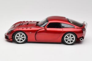 TVR Sagaris Rojo Revell 1:18 08816 Metal - imagen 4 de 8
