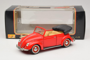 Volkswagen Beetle Descapotable Rojo Maisto 1:18 56010 Metal - imagen 8 de 8