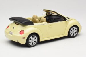 Volkswagen Beetle Descapotable Amarillo Gate 1:18 VW24108 Metal - imagen 3 de 8