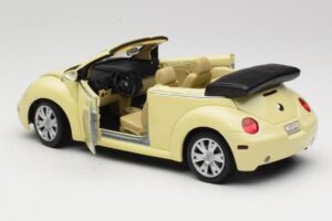 Volkswagen Beetle Descapotable Amarillo Gate 1:18 VW24108 Metal - imagen 5 de 8