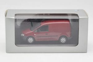 Volkswagen Caddy 2K Rojo Oscuro Minichamps 1:43 CADDY004 Metal - imagen 4 de 4