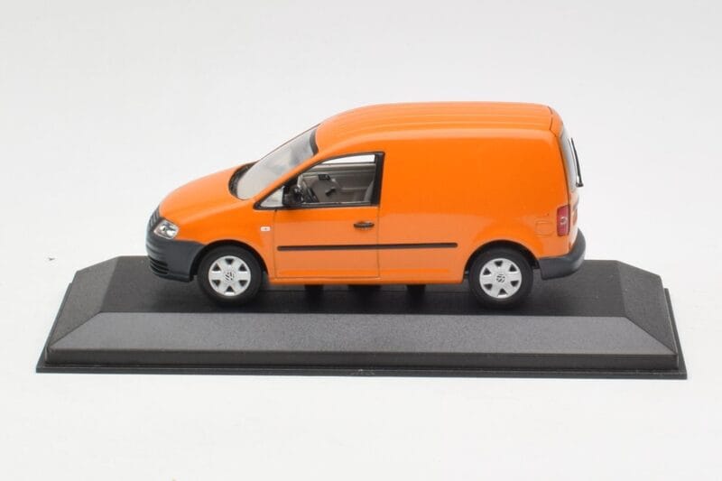 Volkswagen Caddy 2K Naranja Minichamps 1:43 CADDY005 Metal