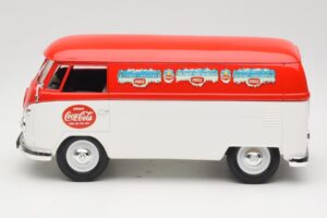 Volkswagen T1 Combi Coca-Cola Solido 1:18 9512 Metal - imagen 4 de 8