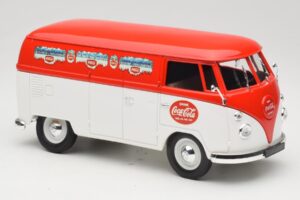 Volkswagen T1 Combi Coca-Cola Solido 1:18 9512 Metal - imagen 6 de 8