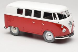 Volkswagen Combi T1 Rojo & Blanco Solido 1:18 8031 Metal - imagen 6 de 8