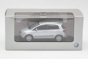 Volkswagen Cross Golf Mk5 Plateado Minichamps 1:43 GOLF003 Metal - imagen 4 de 4