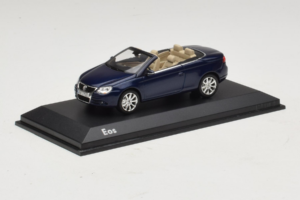 Volkswagen Eos Descapotable Azul Minichamps 1:43 1F0099300D5Q Metal - imagen 2 de 5