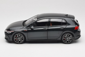 Volkswagen Golf GTI Mk8 Negro Metallic Norev 1:18 188591 Metal - imagen 4 de 8